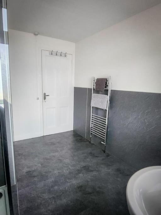 Central 2-Bedroom Bunglow With Double Sofa Bed Carnoustie Zewnętrze zdjęcie